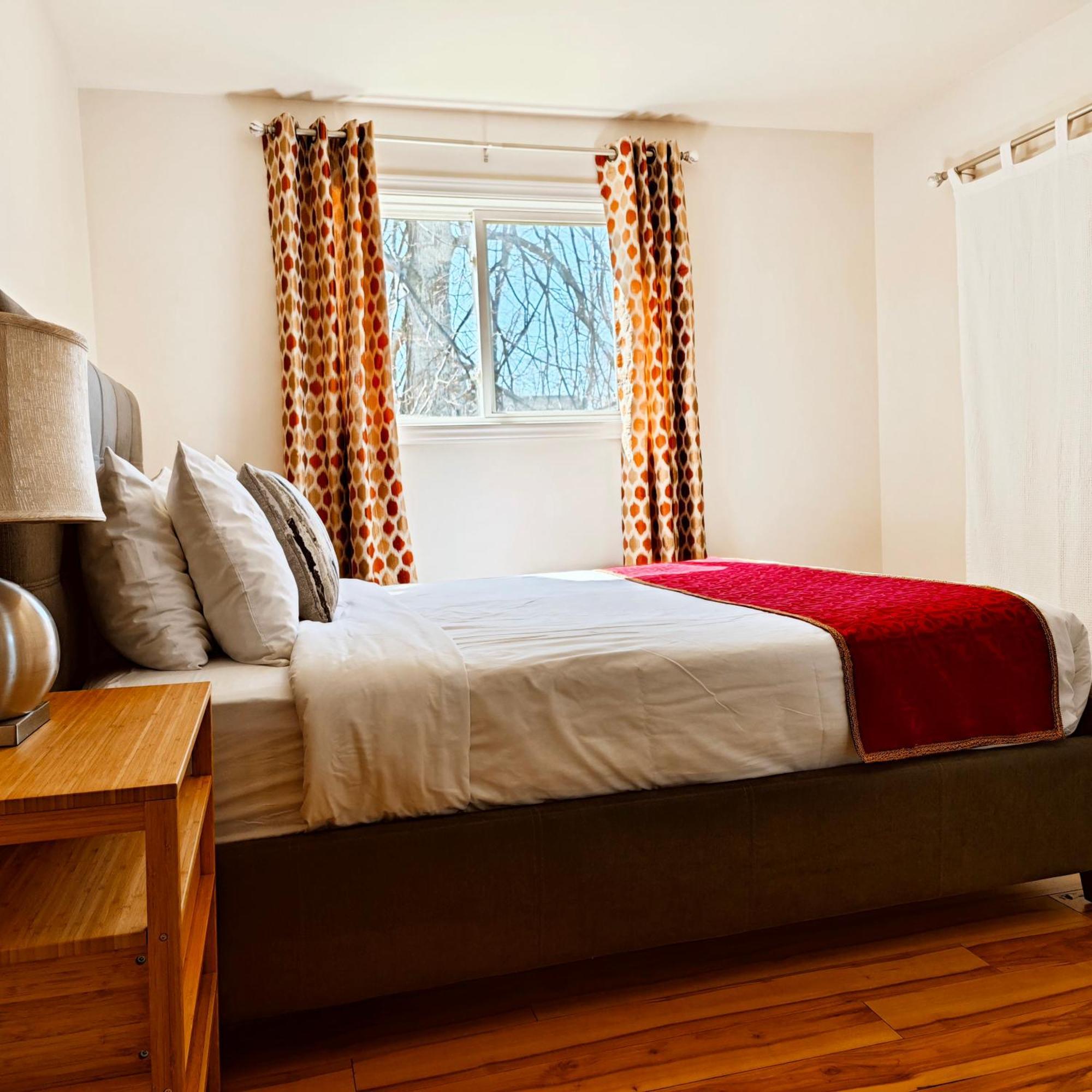 Andy'S Blue House Bed & Breakfast Charlottetown Exterior foto